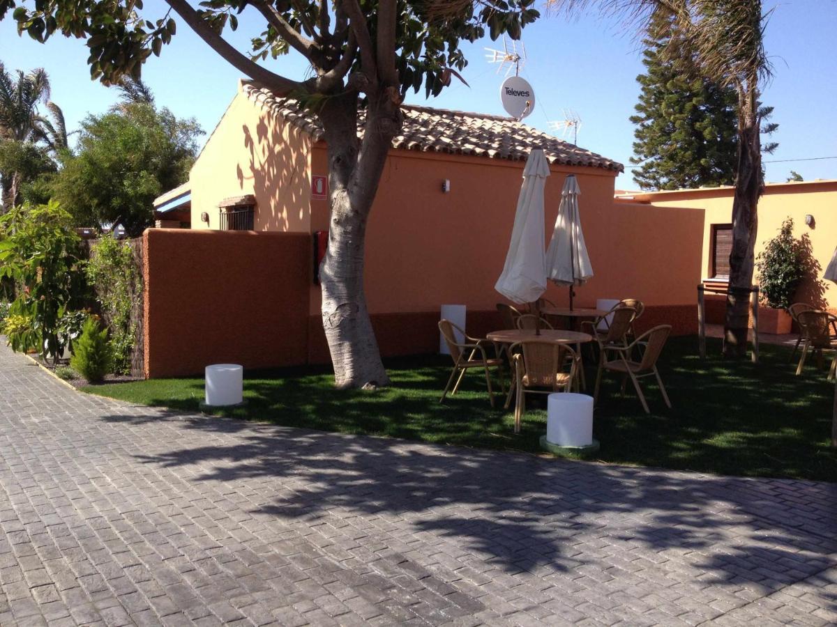 קדיז Estudio Para Pareja Con Jardincito Privado Barbaco מראה חיצוני תמונה