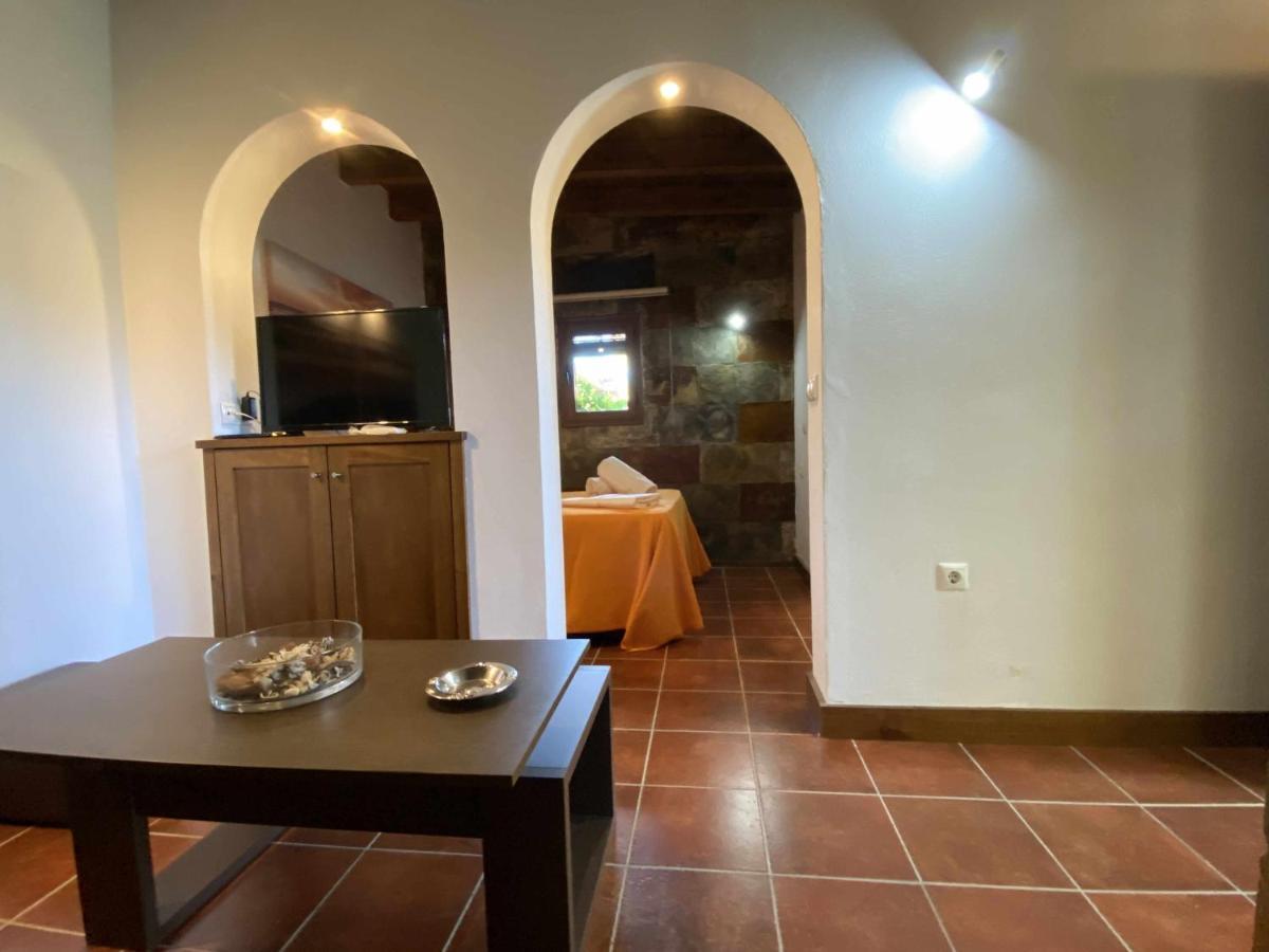קדיז Estudio Para Pareja Con Jardincito Privado Barbaco מראה חיצוני תמונה